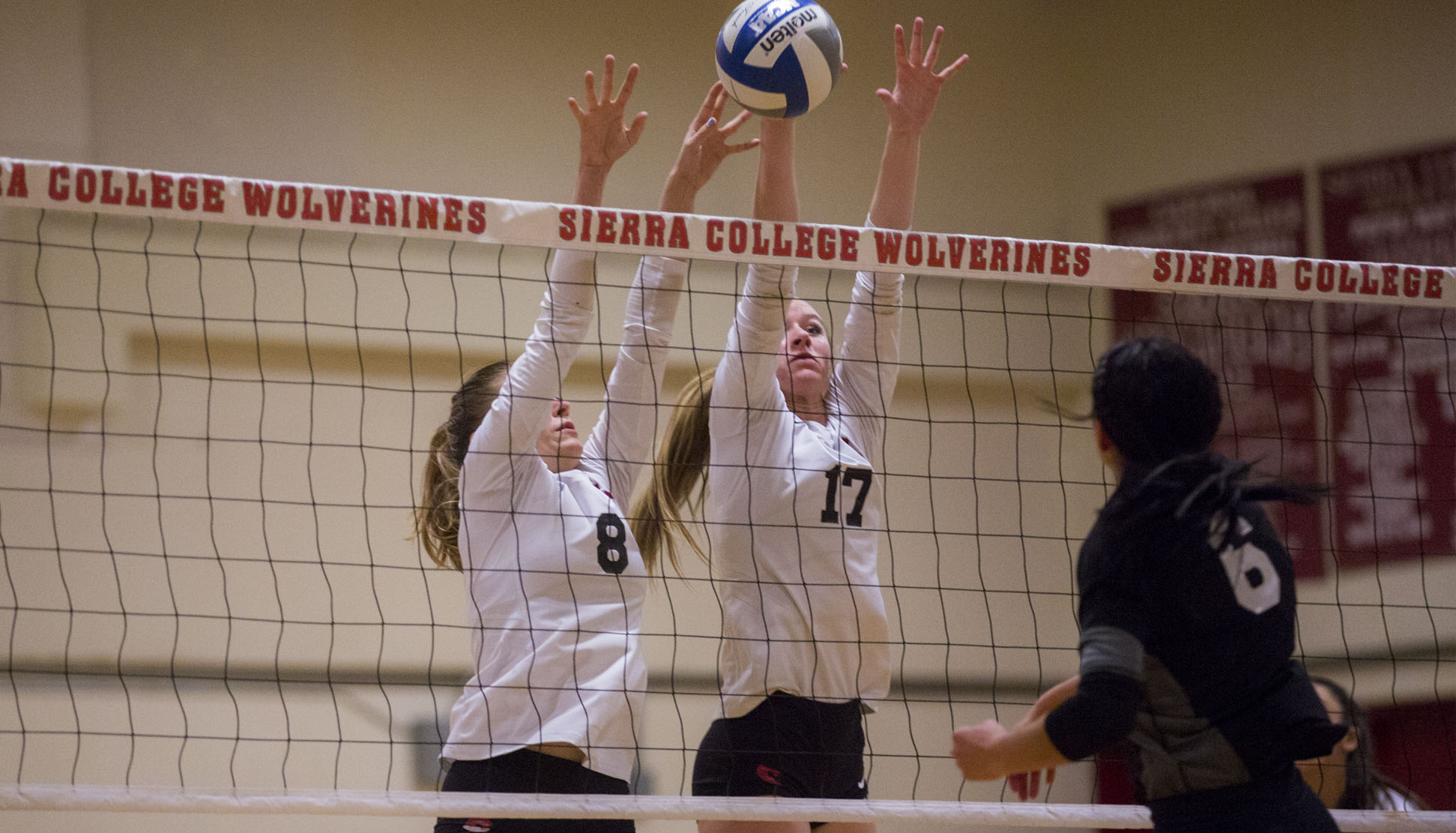 Volleyball Extends Streak to 19 with 3-1 Victory over Monterey Peninsula